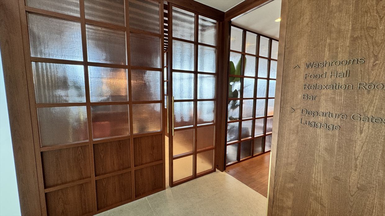 【ラウンジレポ】香港空港 キャセイパシフィック The Bridge　 25年6月 ３年ぶりのリニューアルオープン後の初訪問！