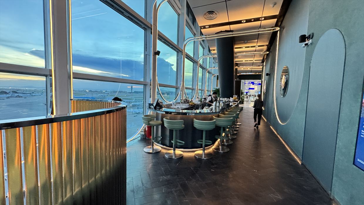 【プライオリティパス】香港空港 Intervals Sky Bar & Restaurant 25年6月