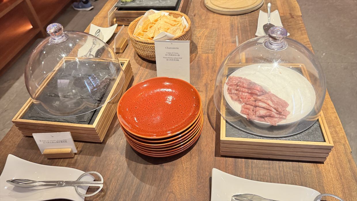 【ラウンジレポ】香港空港 キャセイパシフィック The Pier ファーストクラス 25年6月