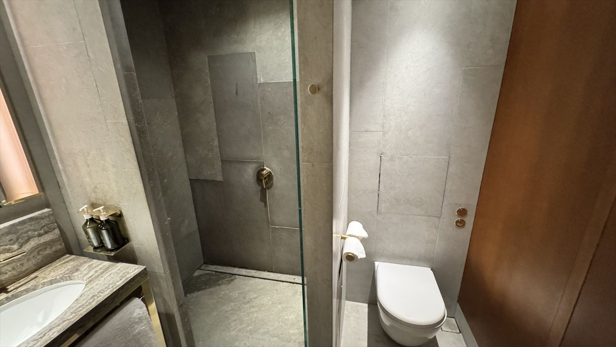 【ラウンジレポ】香港空港 キャセイパシフィック The Pier ファーストクラス  25年6月