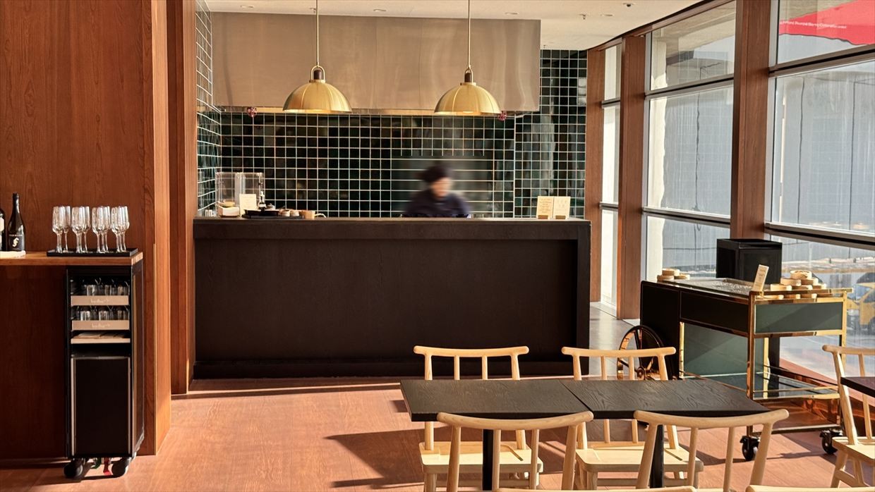 【ラウンジレポ】香港空港 キャセイパシフィック The Bridge　 25年6月 ３年ぶりのリニューアルオープン後の初訪問！