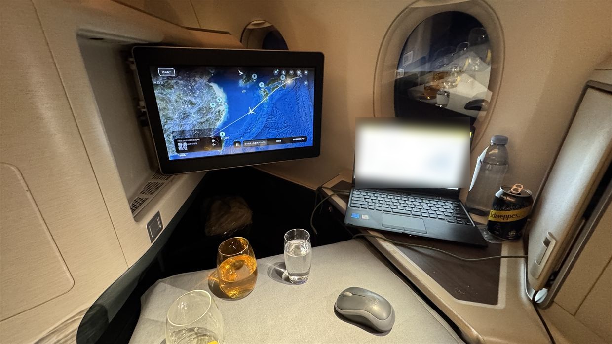 【フライトの様子】CX527 成田~香港 Sep25 A350-900 ビジネスクラス 出発3時間の遅延。