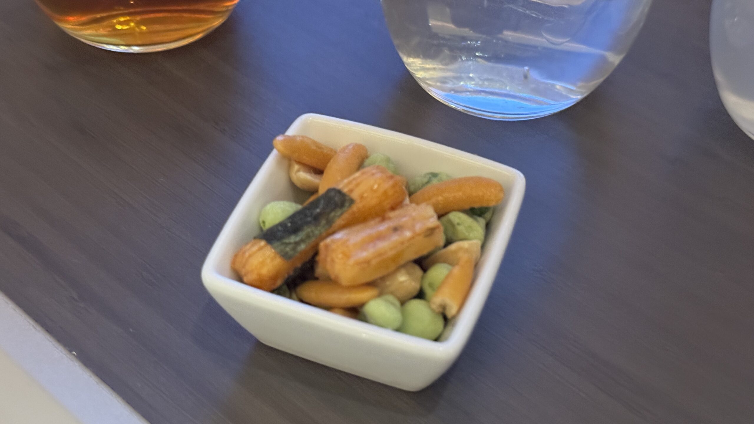 【機内食レポ】成田~香港 CX527便 ビジネスクラス 25年09月