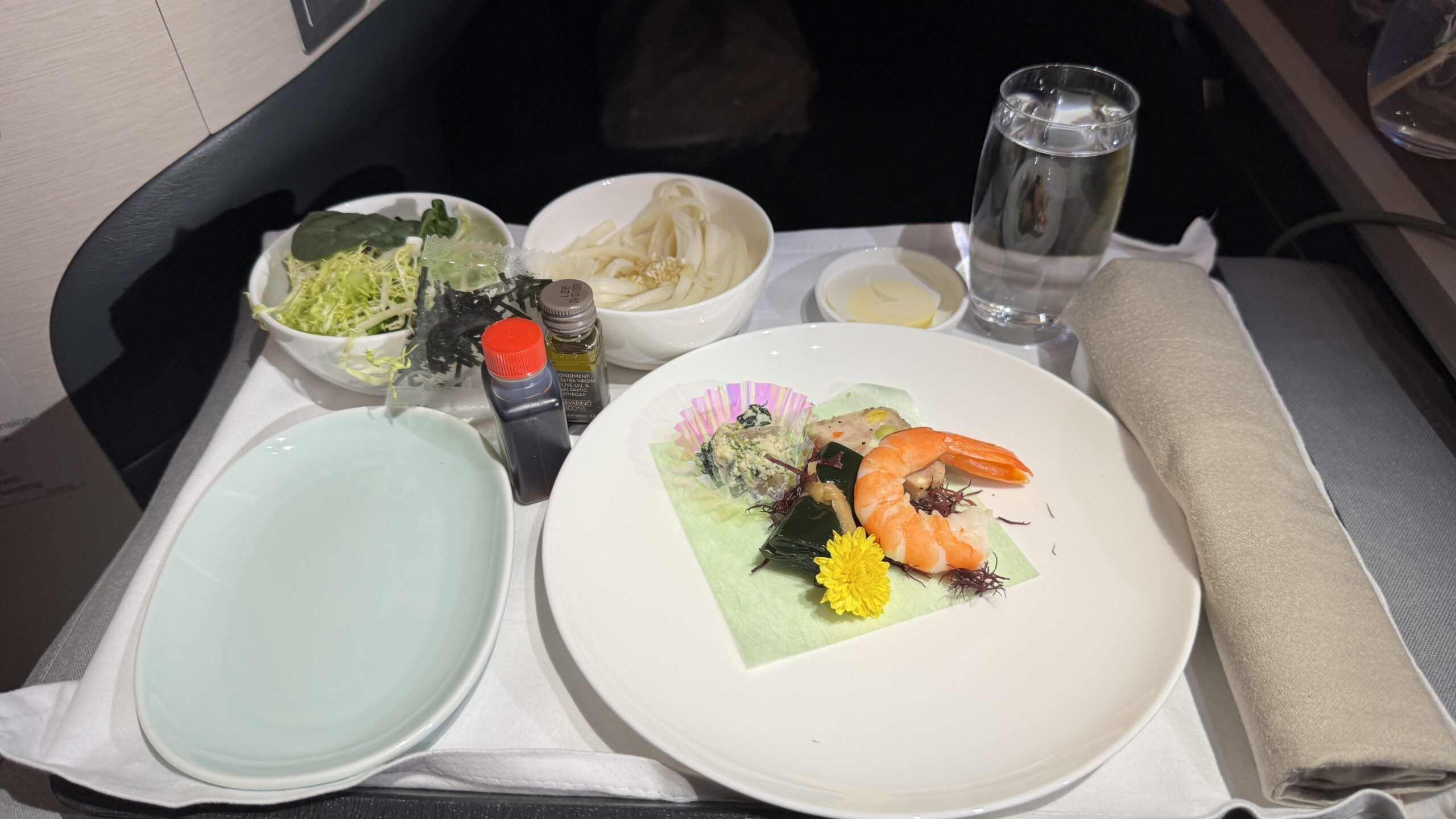 【機内食レポ】成田~香港 CX527便 ビジネスクラス 25年09月