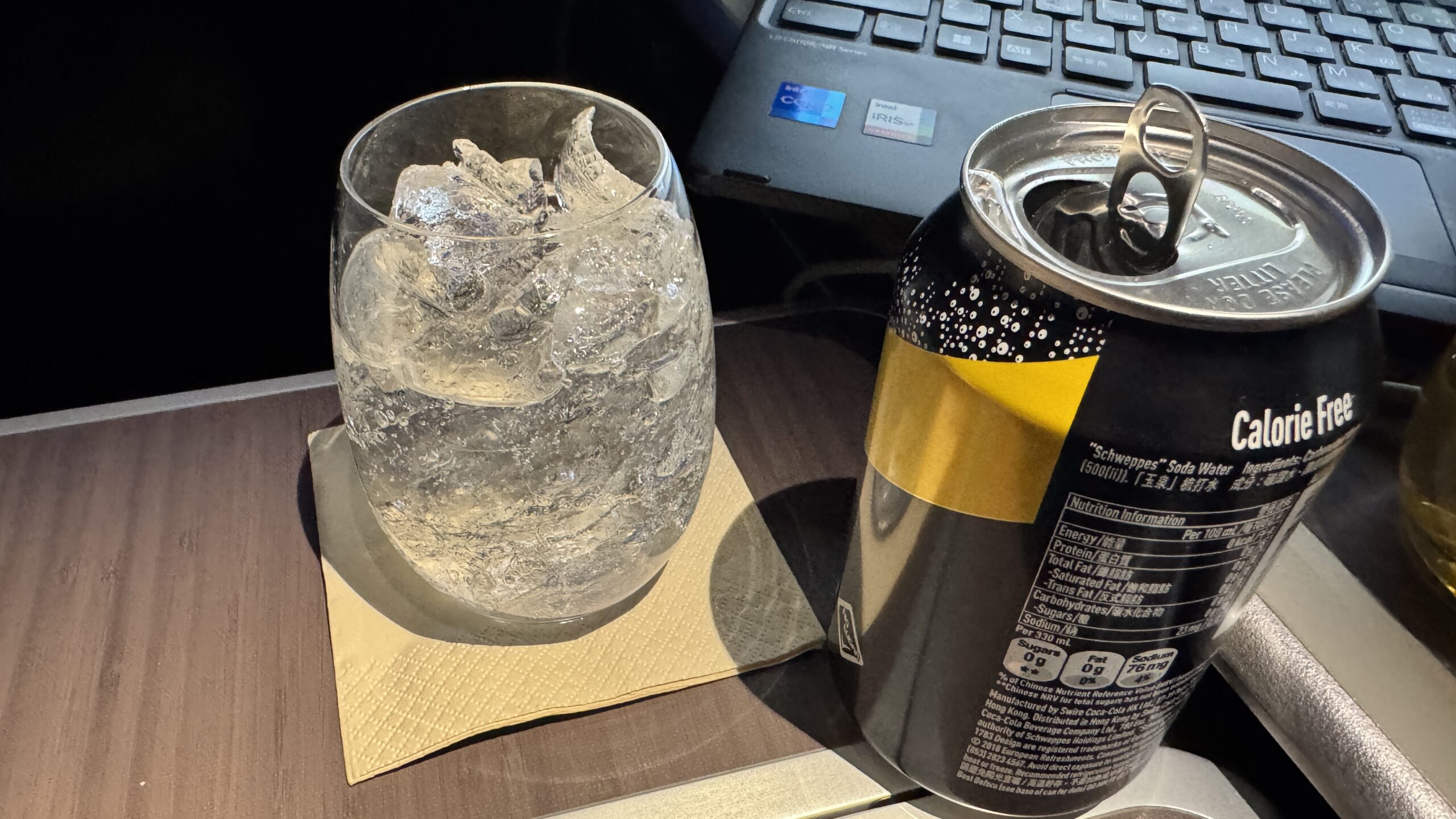 【機内食レポ】成田~香港 CX527便 ビジネスクラス 25年09月