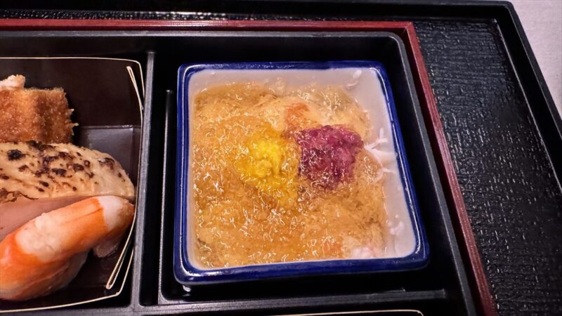 【機内食レポ】JL51 羽田～シドニー ビジネスクラス 25年11月 離陸後のメイン