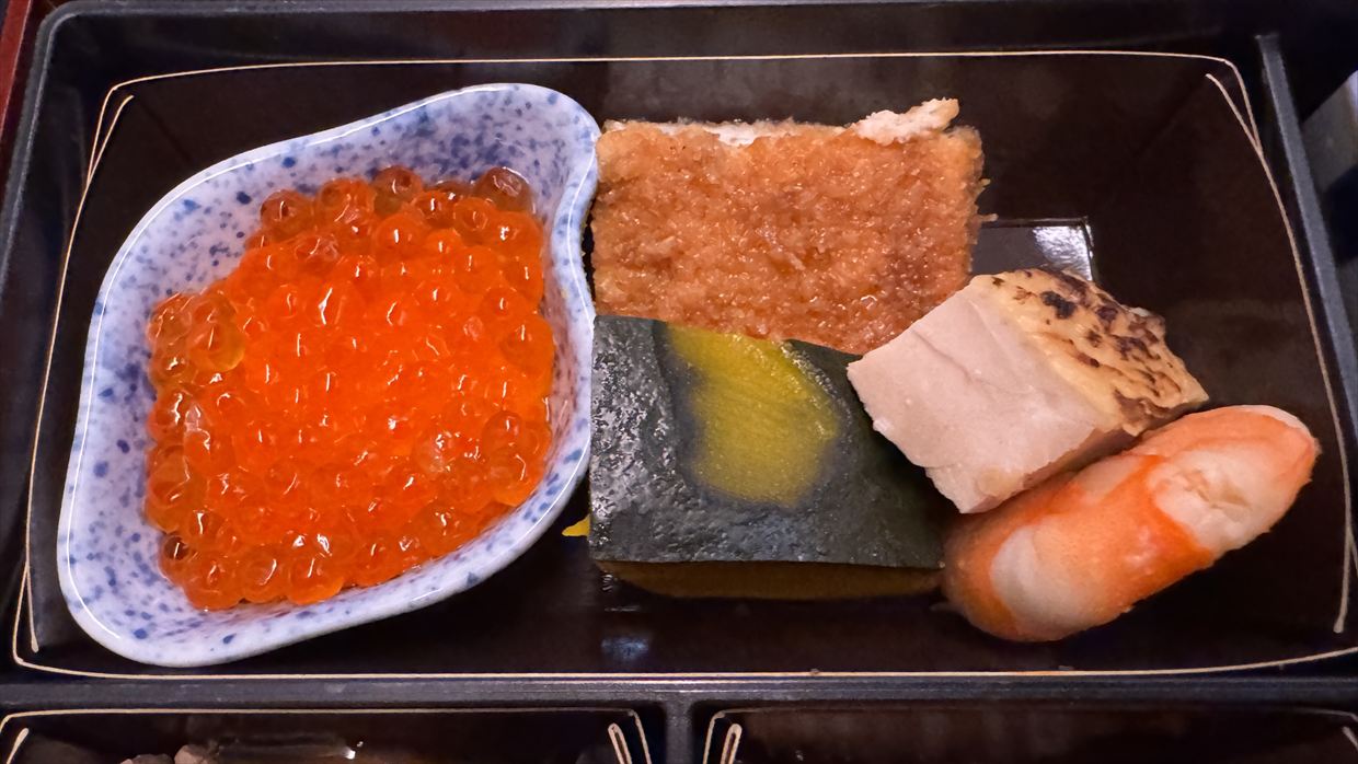 【機内食レポ】JL51 羽田～シドニー ビジネスクラス 25年11月 離陸後のメイン