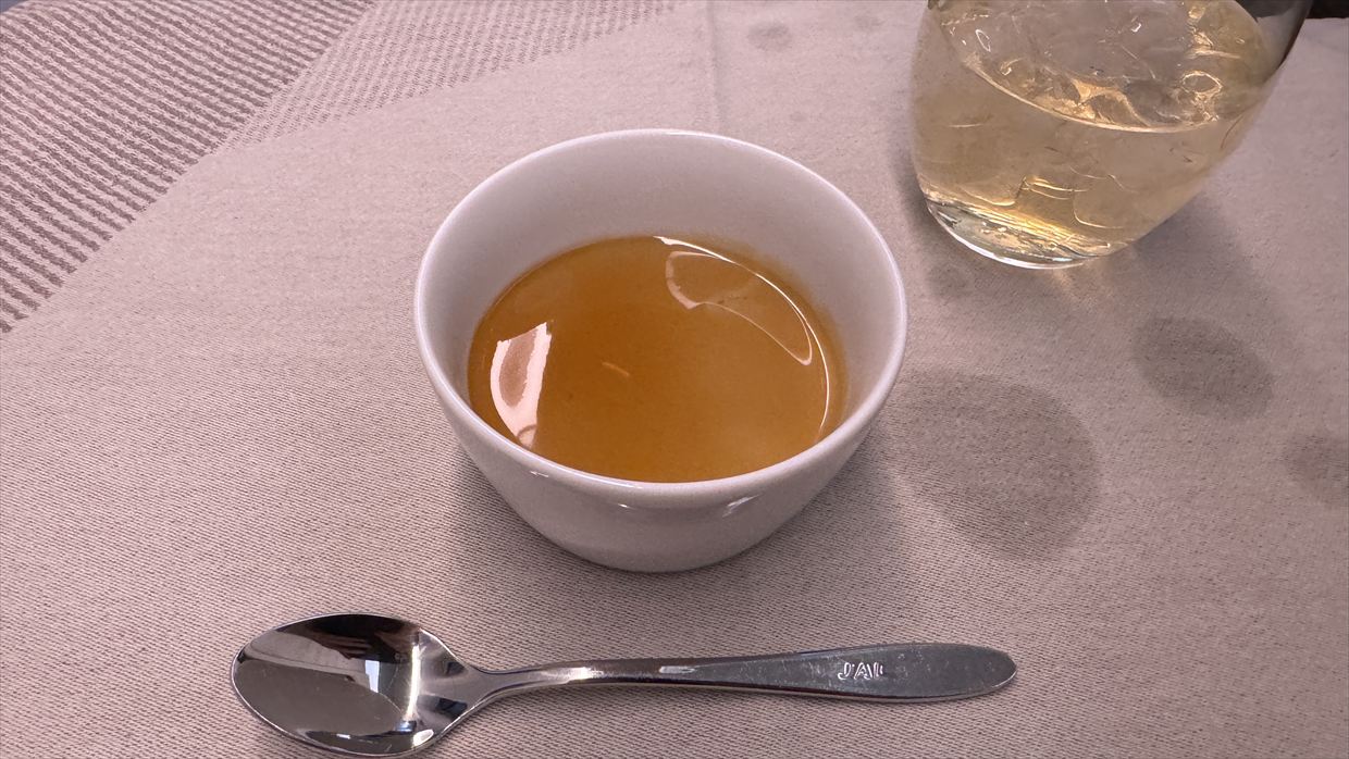 【機内食レポ】JL51 羽田～シドニー ビジネスクラス 25年11月 離陸後のメイン