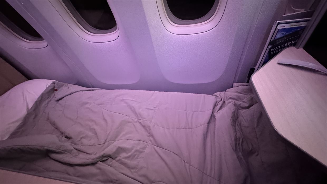 【フライトの様子】JL51 羽田～シドニー Nov25 B777-300ER ビジネスクラス・Sky SuiteⅠ