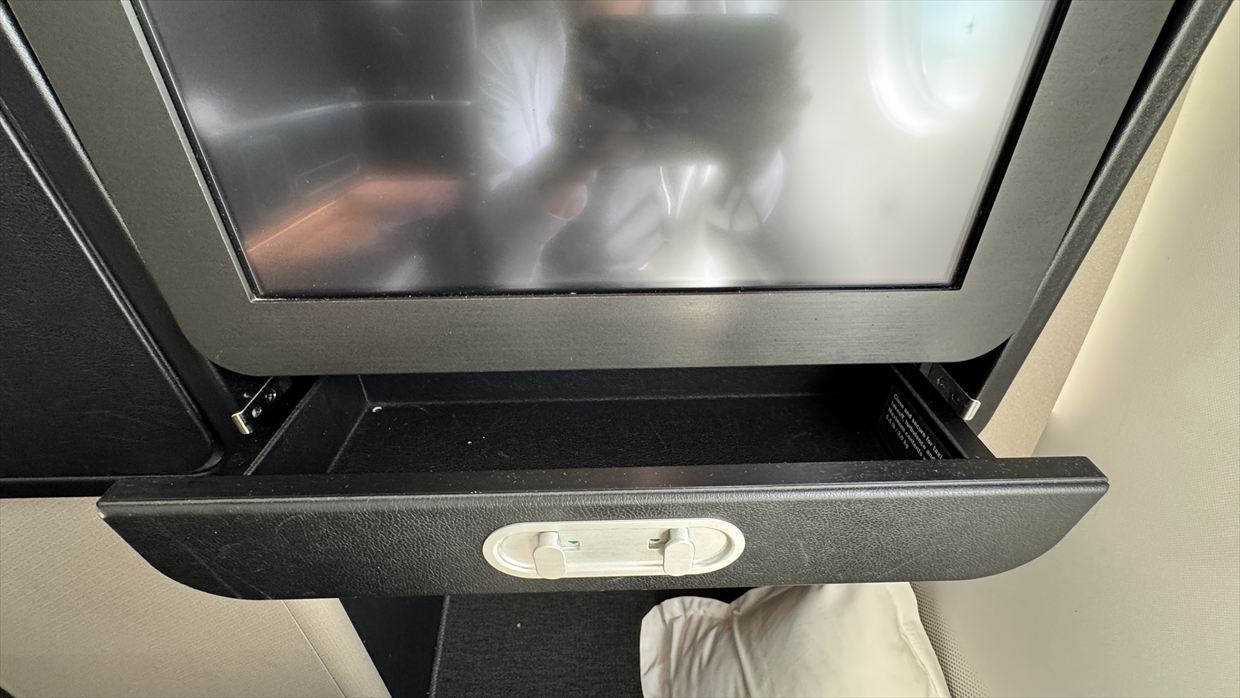 【フライトの様子】QF33 シドニー~パース Nov25 B787-900 ビジネスクラス