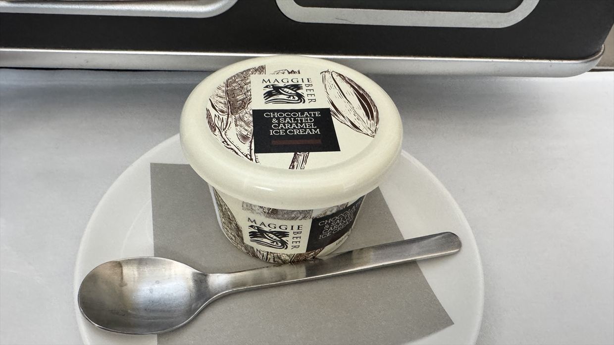 【フライトの様子】QF33 シドニー~パース Nov25 B787-900 ビジネスクラス