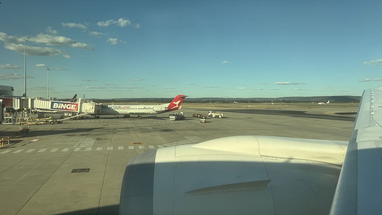 【フライトの様子】QF33 シドニー~パース Nov25 B787-900 ビジネスクラス