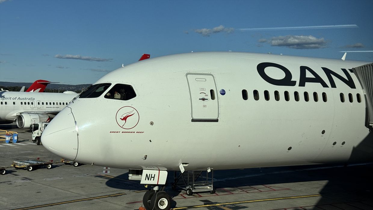 【フライトの様子】QF33 シドニー~パース Nov25 B787-900 ビジネスクラス