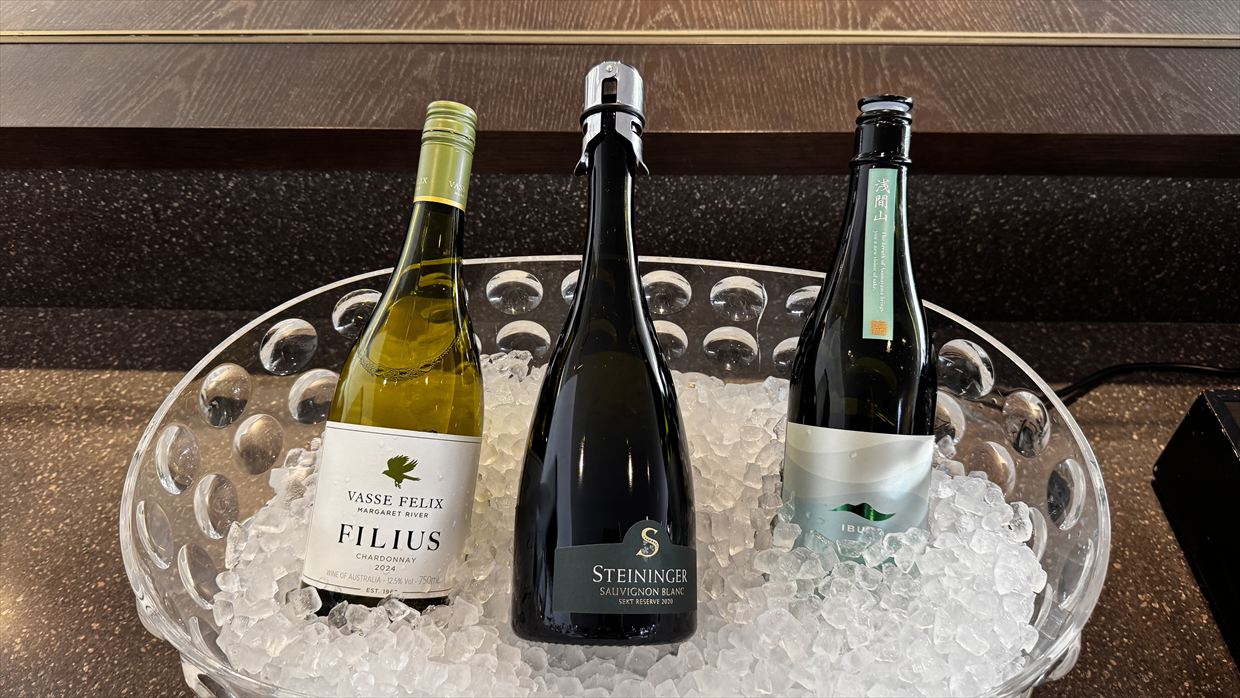 【ラウンジレポ】羽田空港 第1ターミナル JAL ダイヤモンド プレミアム ラウンジ Dec25