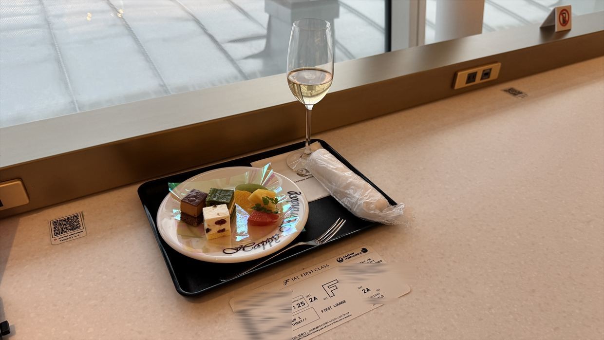 【ラウンジレポ】羽田空港 ターミナル3 JAL ファーストクラスラウンジ 25年3月09日