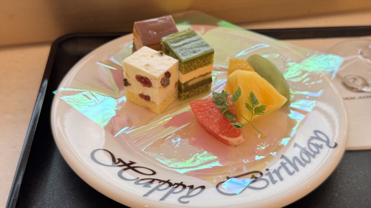 【ラウンジレポ】羽田空港 ターミナル3 JAL ファーストクラスラウンジ 25年3月09日